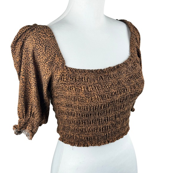 Urban Outfitters Brown Cheetah Print Puff Sleeve Smocked Crop Top Soze Medium - Picture 1 of 8